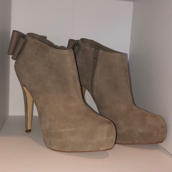 Dolce Vita Pumps - Picture 1 of 5